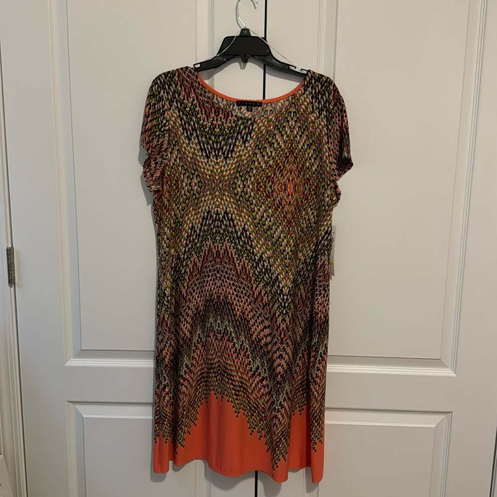 🎈NWT🎈 Casual A-Line crew neck short sleeve dress.  NEVER WORN!!!